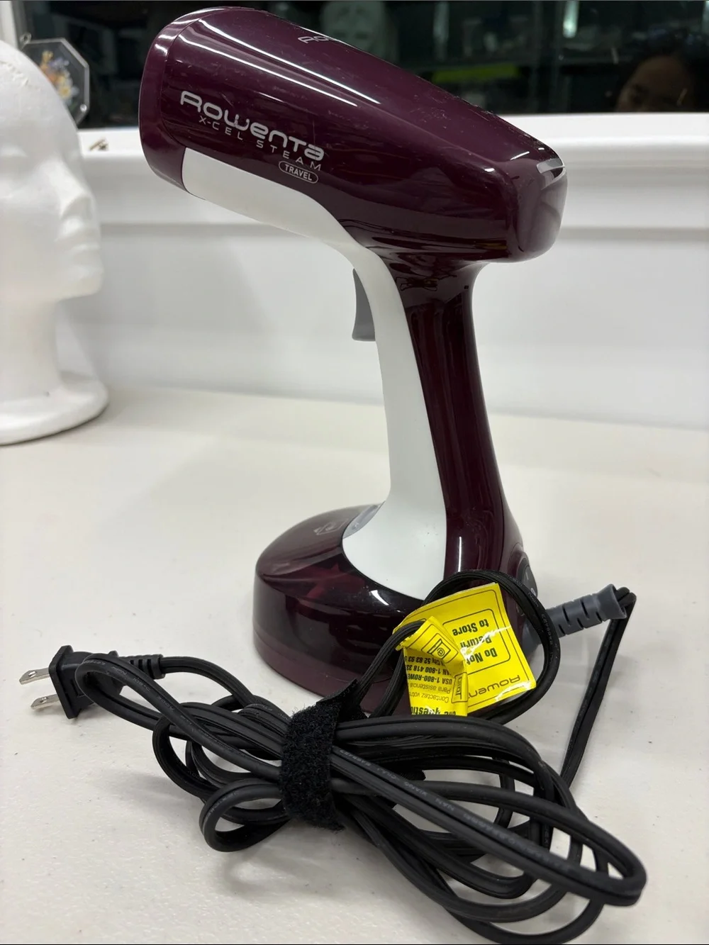 Rowenta Xcel Steam Easy Handheld Garment Steamer Travel Dual Volt DR7051 Purple